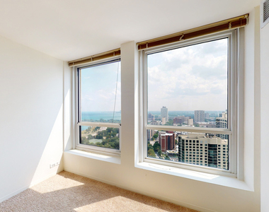 5035 S East End Ave - Photo Thumbnail 779