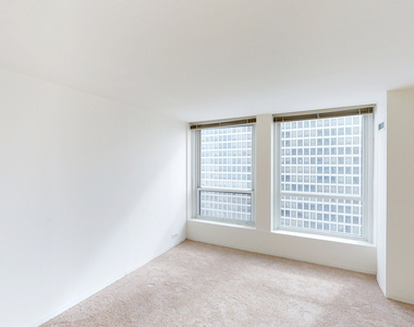 5035 S East End Ave - Photo Thumbnail 917