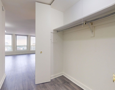 5035 S East End Ave - Photo Thumbnail 581