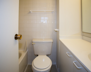 5035 S East End Ave - Photo Thumbnail 1034