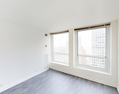 5035 S East End Ave - Photo Thumbnail 320