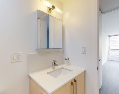 5035 S East End Ave - Photo Thumbnail 304