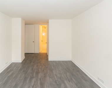 5035 S East End Ave - Photo Thumbnail 1168