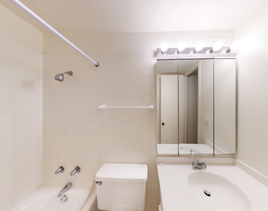 5035 S East End Ave - Photo Thumbnail 300