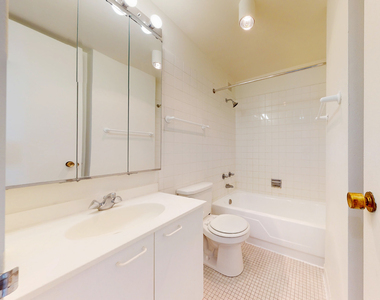5035 S East End Ave - Photo Thumbnail 692