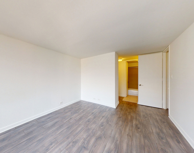5035 S East End Ave - Photo Thumbnail 1098