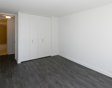 5035 S East End Ave - Photo Thumbnail 490
