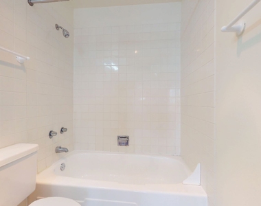 5035 S East End Ave - Photo Thumbnail 744