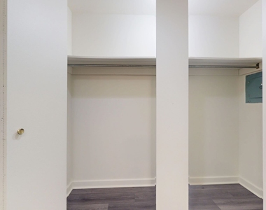 5035 S East End Ave - Photo Thumbnail 747