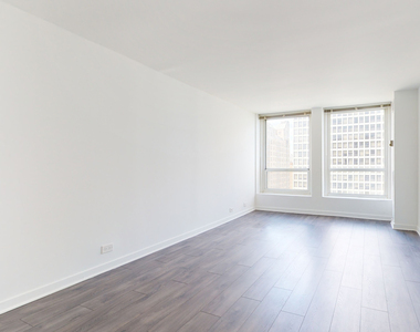 5035 S East End Ave - Photo Thumbnail 448