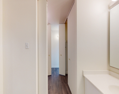 5035 S East End Ave - Photo Thumbnail 467