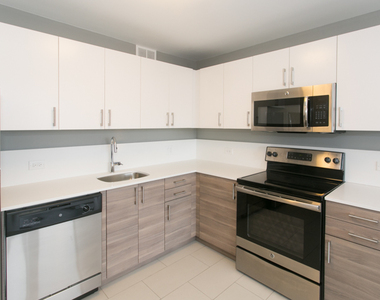 5035 S East End Ave - Photo Thumbnail 719
