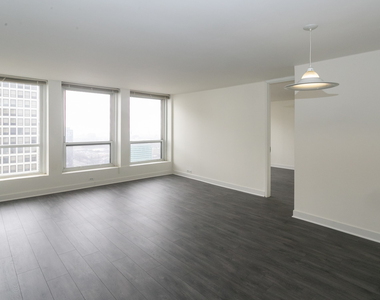 5035 S East End Ave - Photo Thumbnail 1165