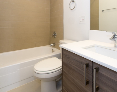 5035 S East End Ave - Photo Thumbnail 1143