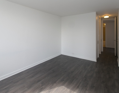 5035 S East End Ave - Photo Thumbnail 1141