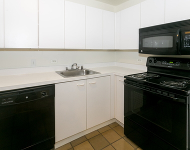 5035 S East End Ave - Photo Thumbnail 716