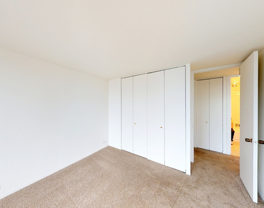 5035 S East End Ave - Photo Thumbnail 1043
