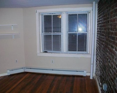 75 Revere St. - Photo Thumbnail 6