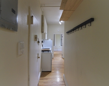 545 East 5th Street - Photo Thumbnail 3