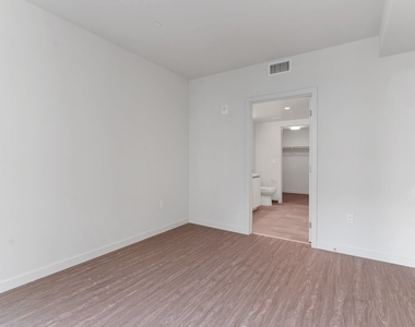 2455 Sepulveda - Photo Thumbnail 35