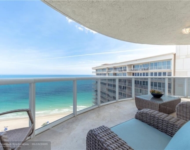 4240 Galt Ocean Dr - Photo Thumbnail 8