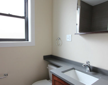 4851 North Damen Ave. - Photo Thumbnail 6