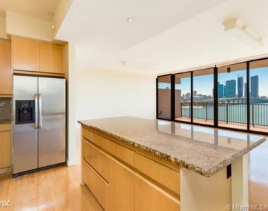 1000 Venetian Way Apt 608 608 - Photo Thumbnail 3