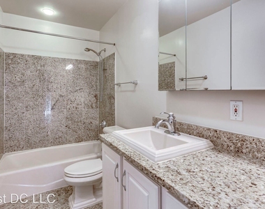 1324 Euclid St Nw Unit 301 - Photo Thumbnail 14