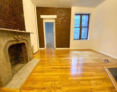 336 West 14 St - Photo Thumbnail 0