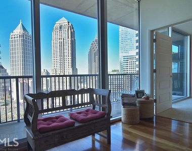 1080 Peachtree St - Photo Thumbnail 2