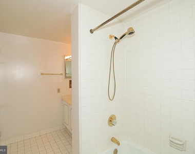 2555 Pennsylvania Ave Nw #311 - Photo Thumbnail 14