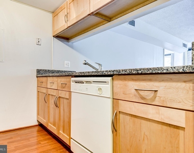 4444 Connecticut Avenue Nw - Photo Thumbnail 12