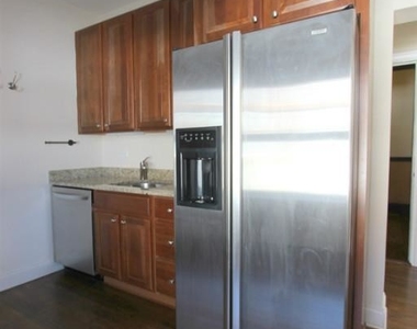 740 West Addison St. - Photo Thumbnail 2