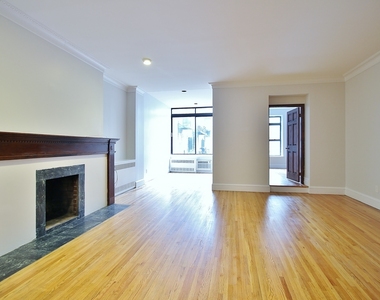 489 West End Avenue - Photo Thumbnail 2