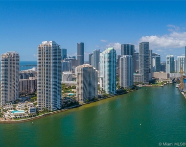 900 Brickell Key Blvd - Photo Thumbnail 40