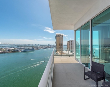 900 Brickell Key Blvd - Photo Thumbnail 17