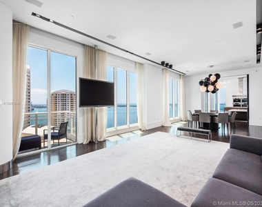 900 Brickell Key Blvd - Photo Thumbnail 0