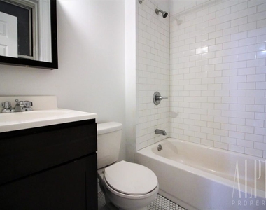 535 East 87th Street - Photo Thumbnail 3