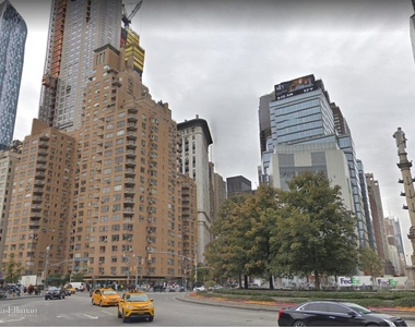 240 Central Park South - Photo Thumbnail 2