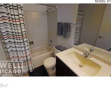 555 West Madison St. Apt 03-3311 - Photo Thumbnail 39