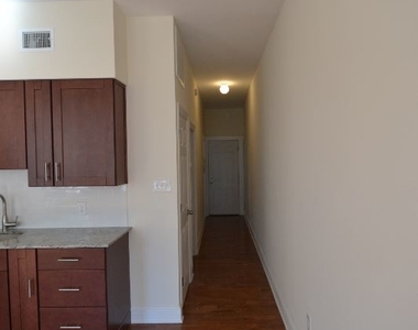 703 Walnut Street 3f - Photo Thumbnail 3