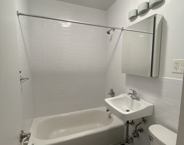 233 East 81 2d  - Photo Thumbnail 7