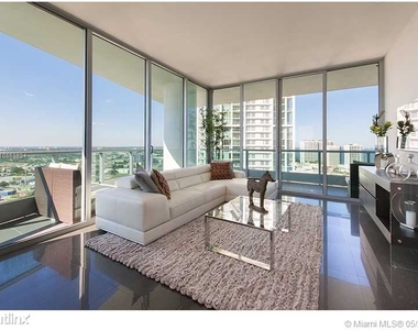 900 Biscayne Blvd Apt 3212 - Photo Thumbnail 3