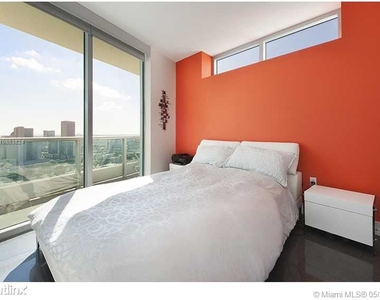 900 Biscayne Blvd Apt 3212 - Photo Thumbnail 10