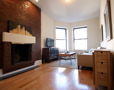 39 West 68th Street - Photo Thumbnail 1