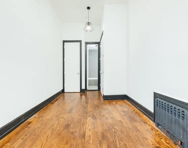 197 Hart St - Unit: #2 - Photo Thumbnail 9