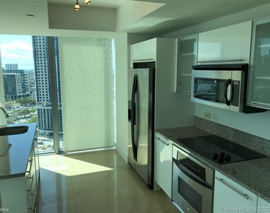 888 Biscayne Blvd Apt 2404 - Photo Thumbnail 2