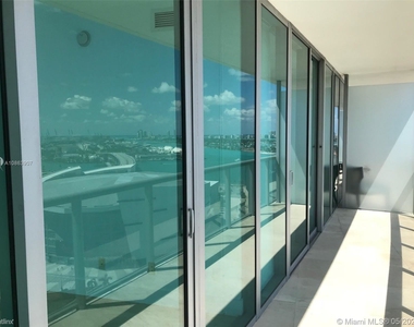 888 Biscayne Blvd Apt 2404 - Photo Thumbnail 13