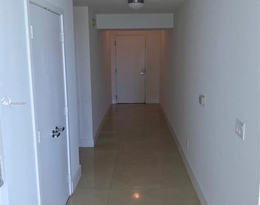 888 Biscayne Blvd Apt 2404 - Photo Thumbnail 3