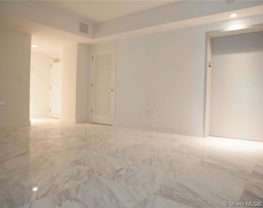 1010 Brickell Ave Unit 1603 - Photo Thumbnail 6